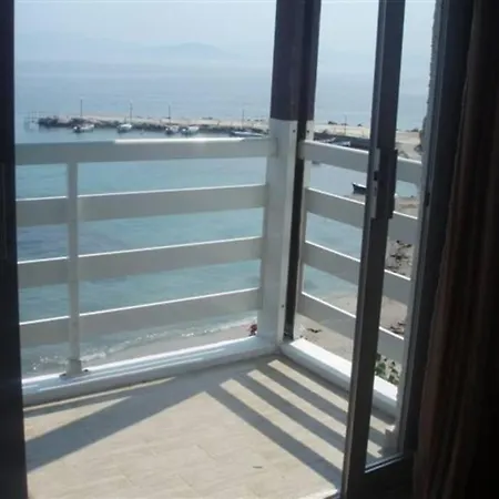 Seaview House Apartment Benitses  Exterior photo
